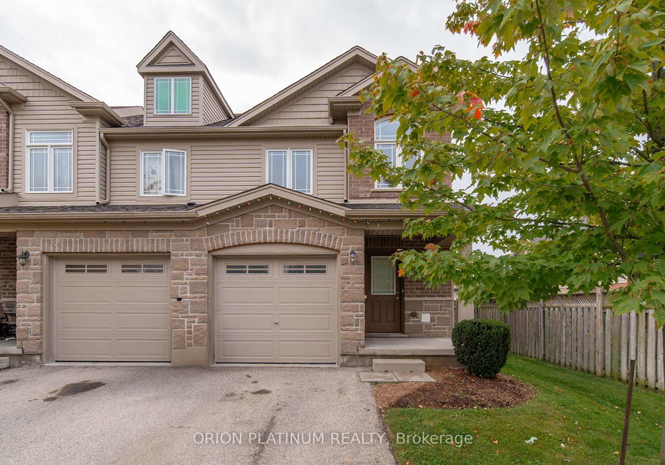 15-kingsbury-square-guelph-ontario-x13849794