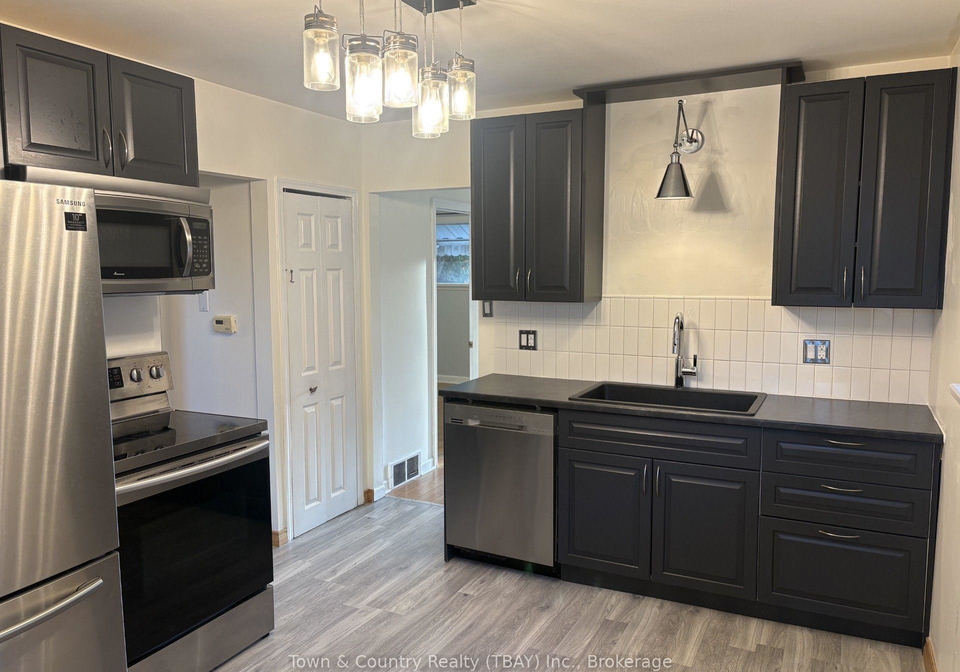 1113-crawford-avenue-thunder-bay-ontario-x13850542