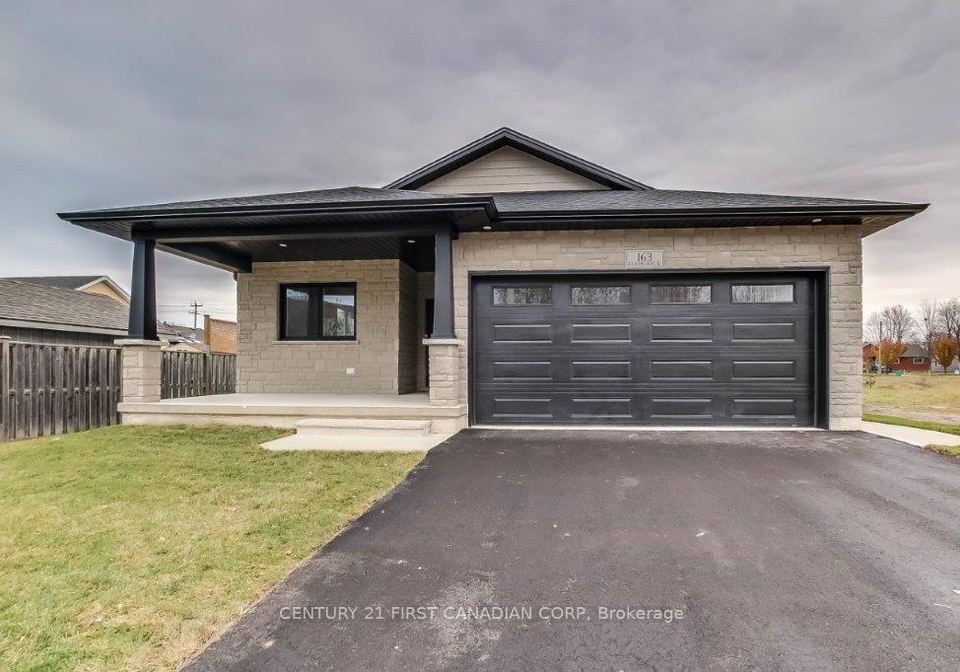 163-elgin-avenue-e-goderich-ontario-x13850640
