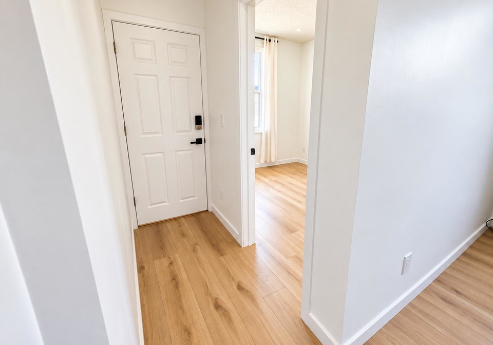 920-gladstone-avenue-ottawa-ontario-x13850850