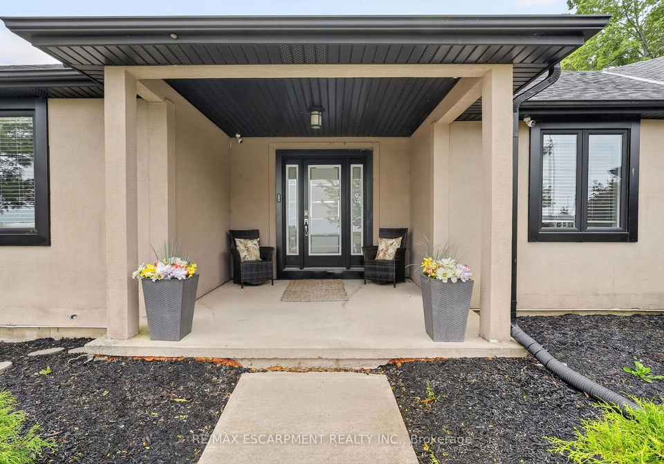 1380-eighth-avenue-louth-st-catharines-ontario-x13851236