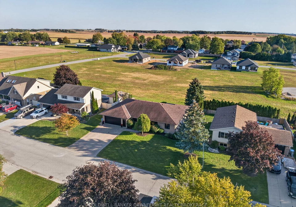 269-rivers-boulevard-south-huron-ontario-x13851382