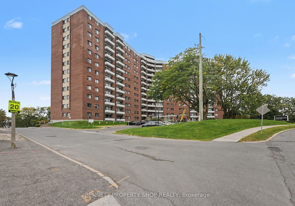 20-chesterton-drive-ottawa-ontario-x13851668