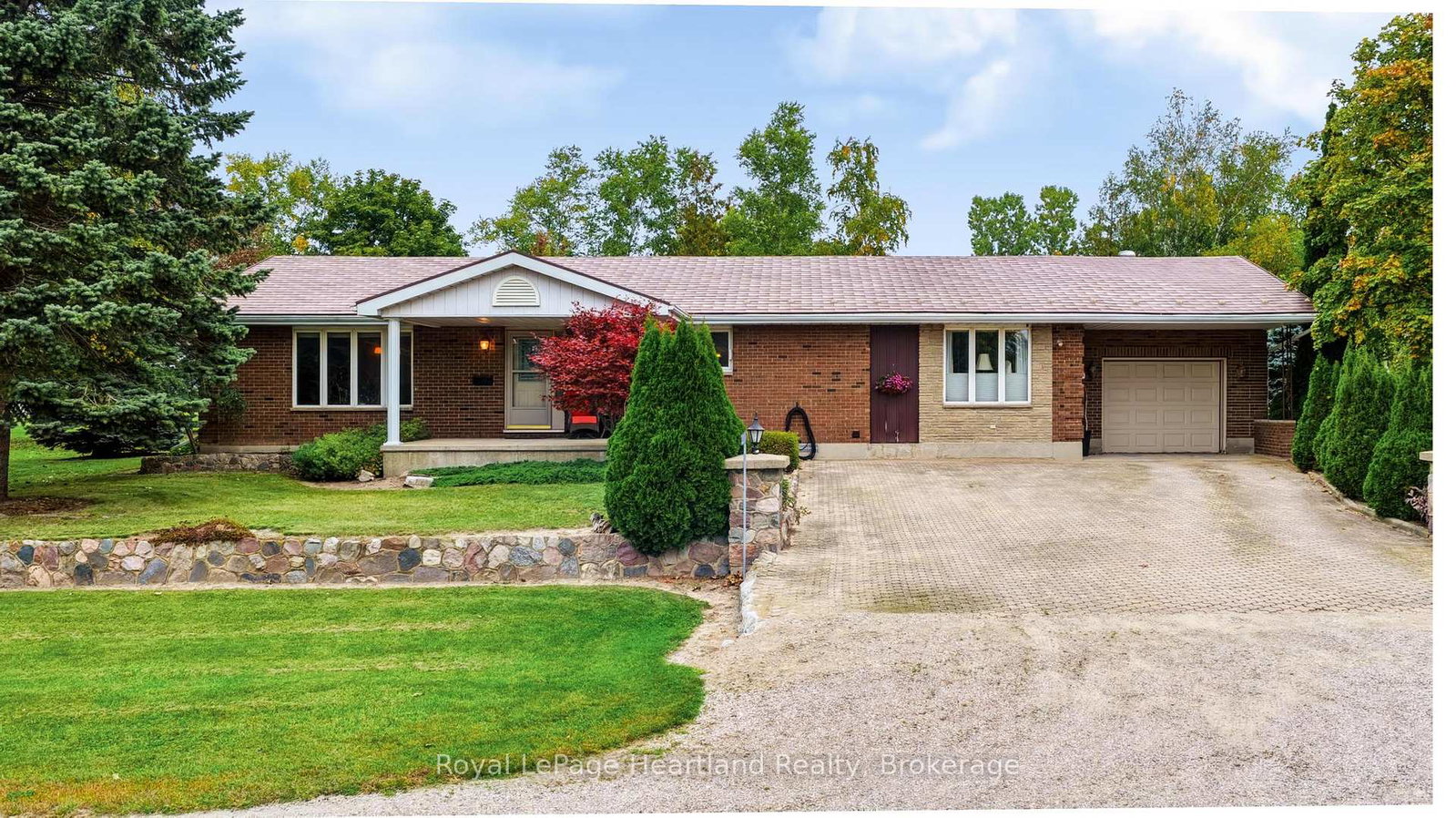 33950-bachand-street-bluewater-ontario-x13852102