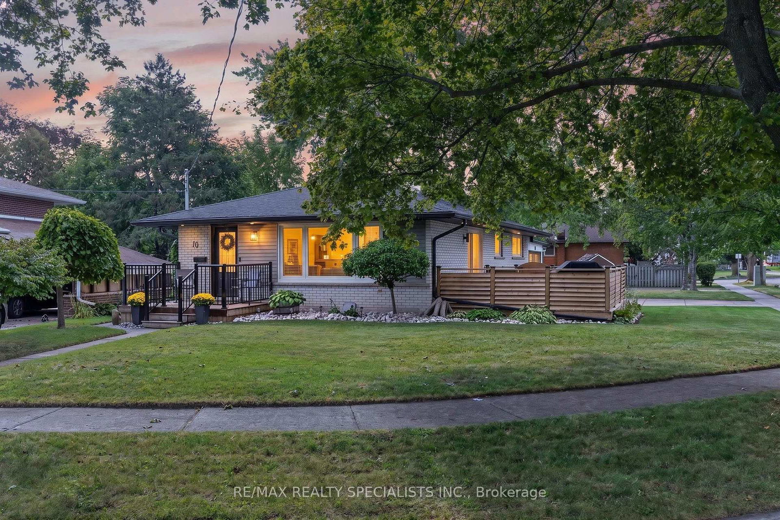 70-duncairn-avenue-kitchener-ontario-x13852288