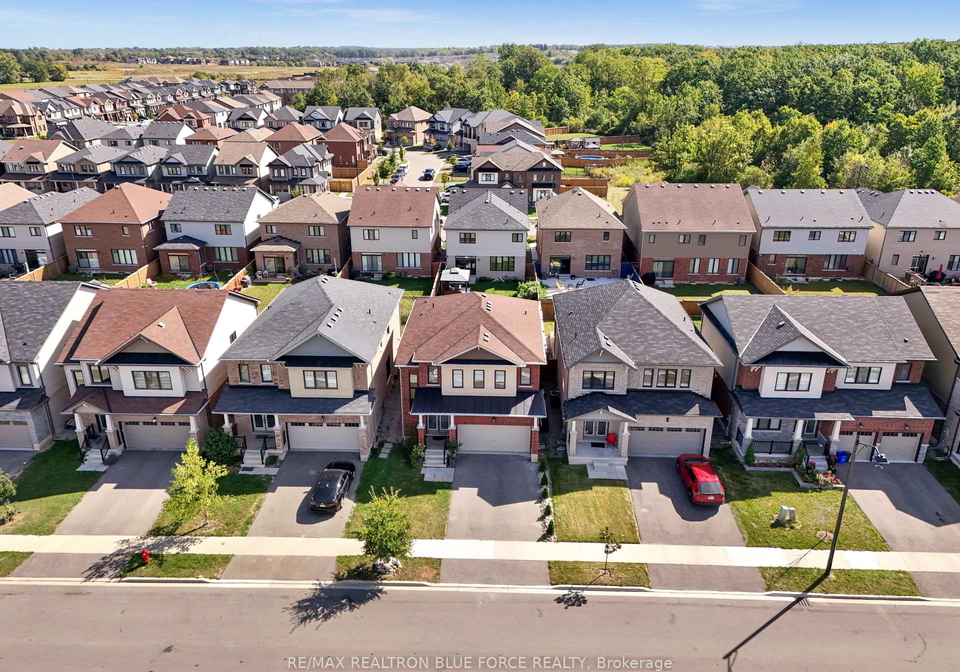 43-july-avenue-hamilton-ontario-x13852956