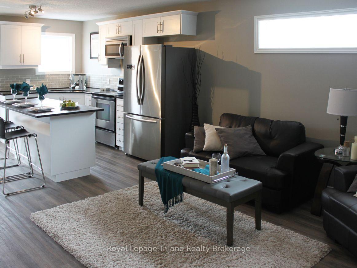 687-canterbury-street-woodstock-ontario-x13852998