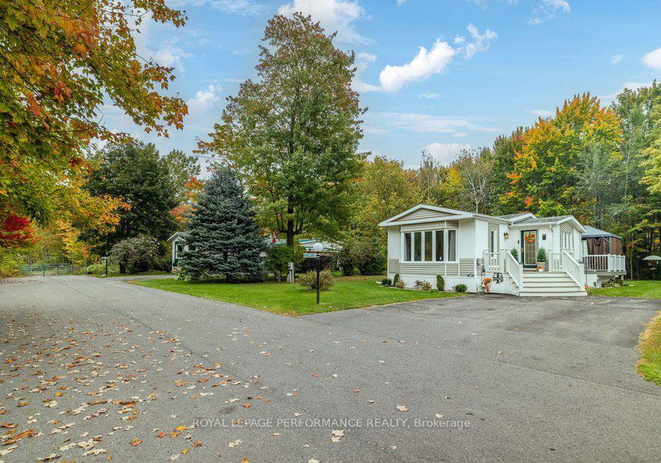 6636-vista-patrick-private-ottawa-ontario-x13853048