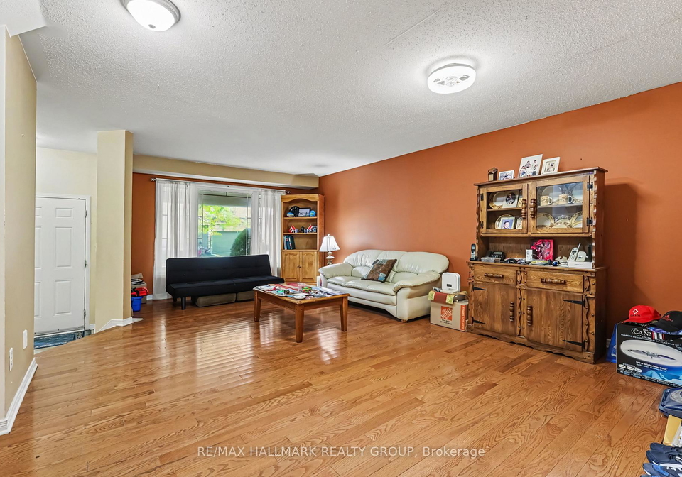 118-hollowbrook-drive-ottawa-ontario-x13853104