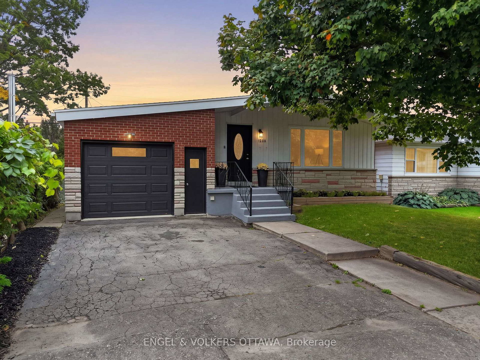 1238-st-paul-avenue-ottawa-ontario-x13853278