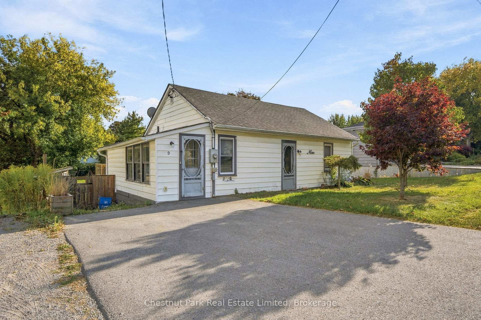 9-rogers-street-prince-edward-county-ontario-x13853398