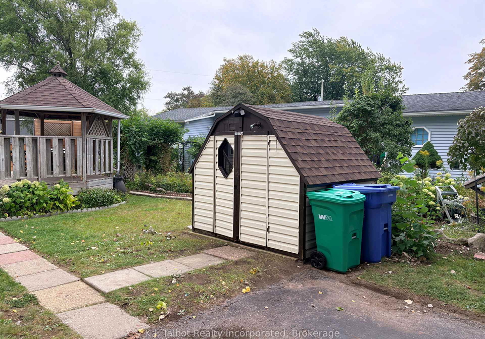 4-poplar-lane-ashfield-colborne-wawanosh-ontario-x13853472