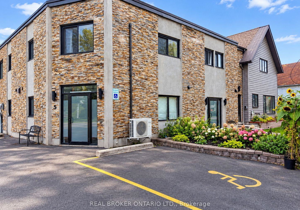 6610-fourth-line-road-ottawa-ontario-x13854016