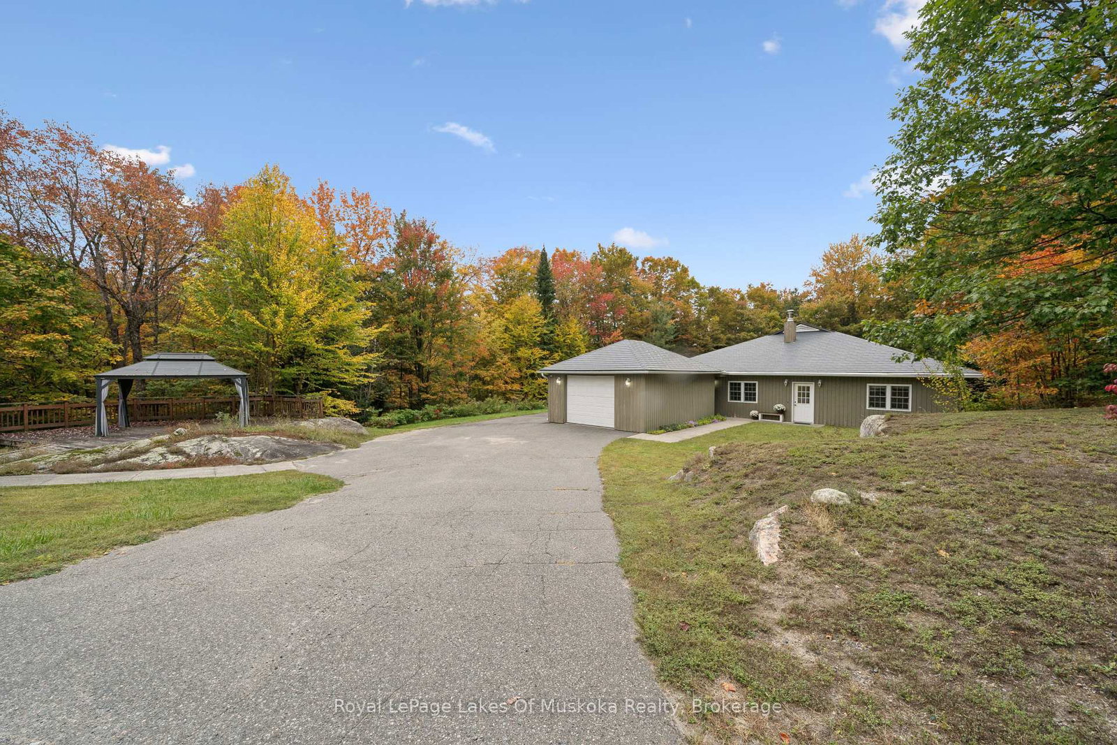 1181-lone-pine-drive-bracebridge-ontario-x13854576