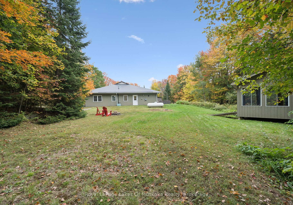 1181-lone-pine-drive-bracebridge-ontario-x13854576