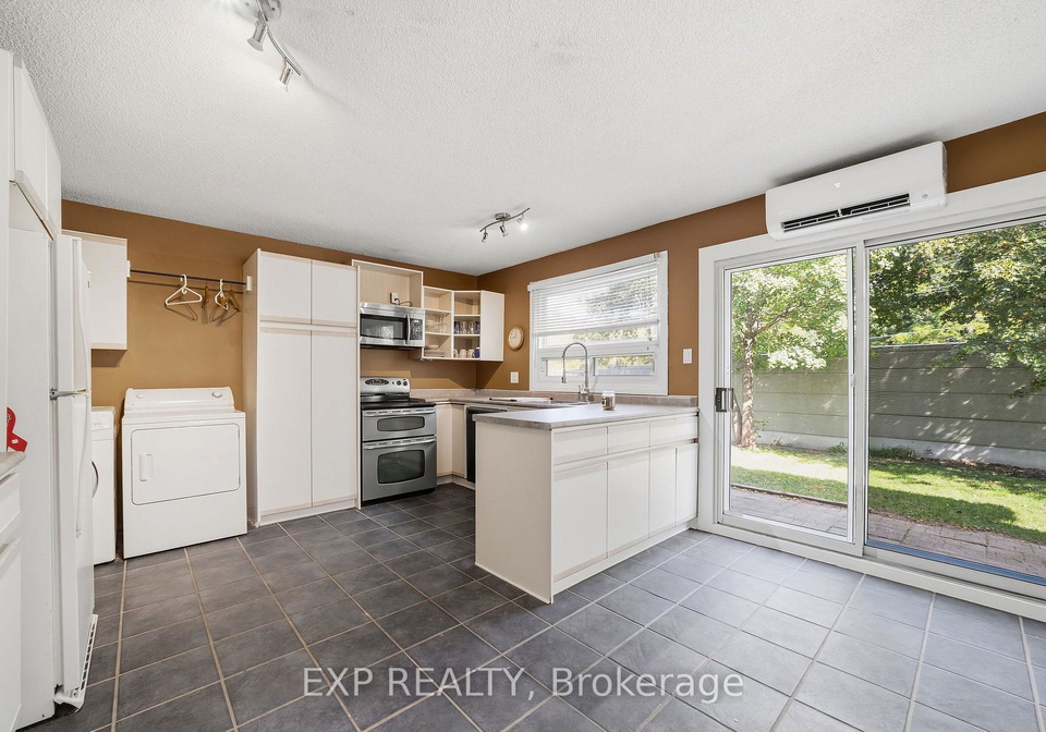 56-yardley-place-london-north-ontario-x13854654