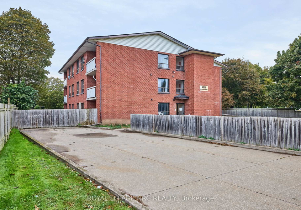 4839-drummond-road-niagara-falls-ontario-x13854904