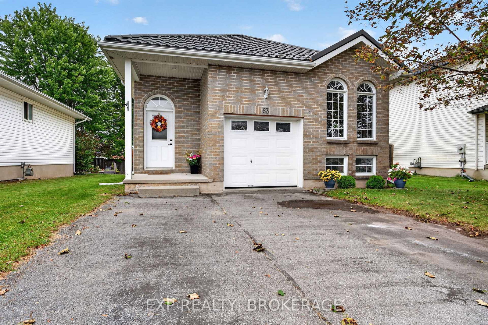 63-speers-boulevard-loyalist-ontario-x13855166