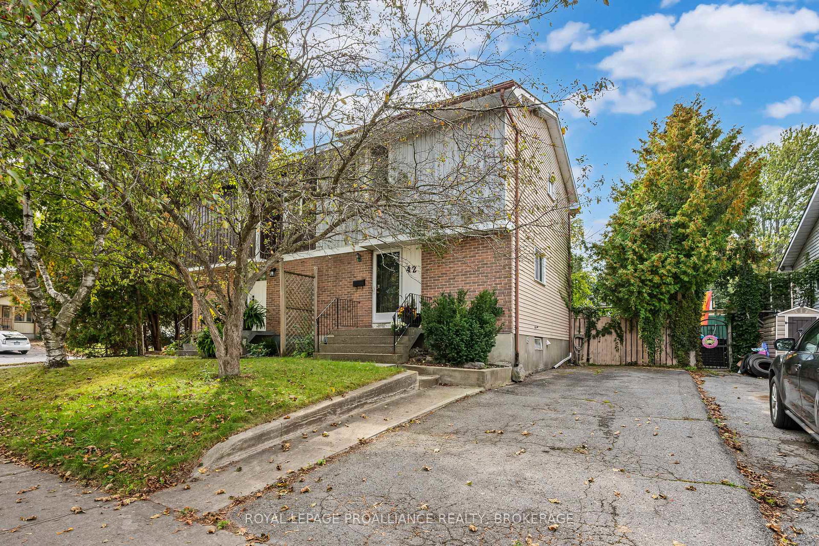 42-wycliffe-crescent-kingston-ontario-x13855244