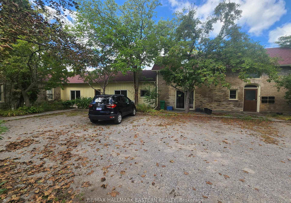 11-argyle-street-peterborough-ontario-x13855372