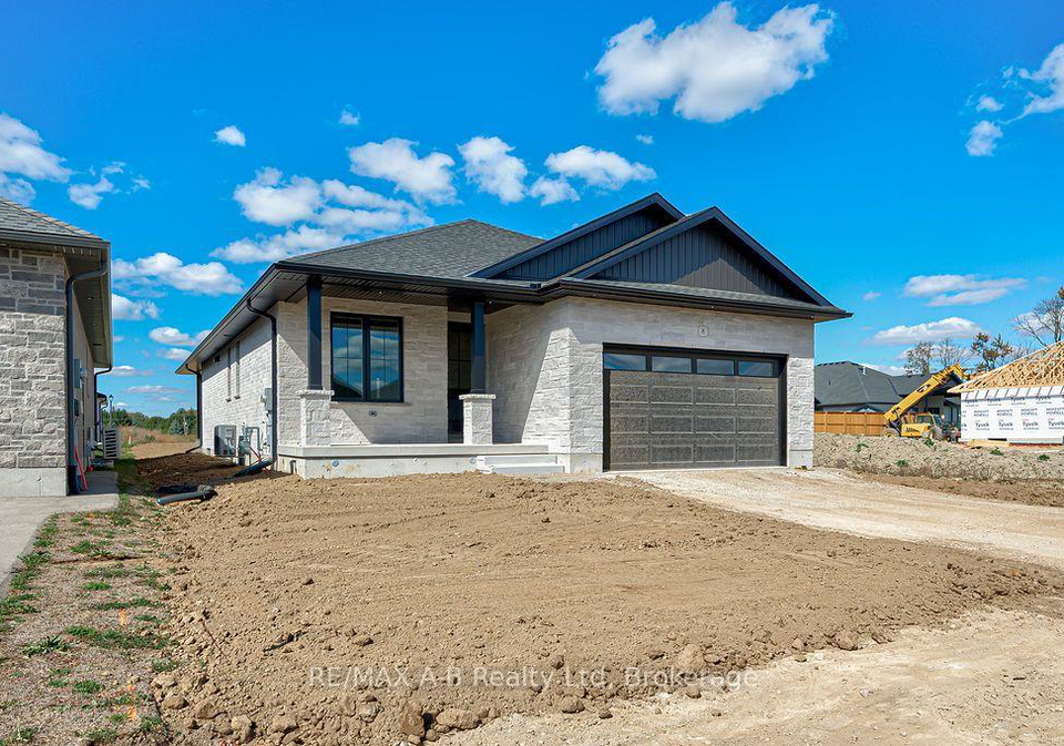 8-orchard-drive-stratford-ontario-x13855492