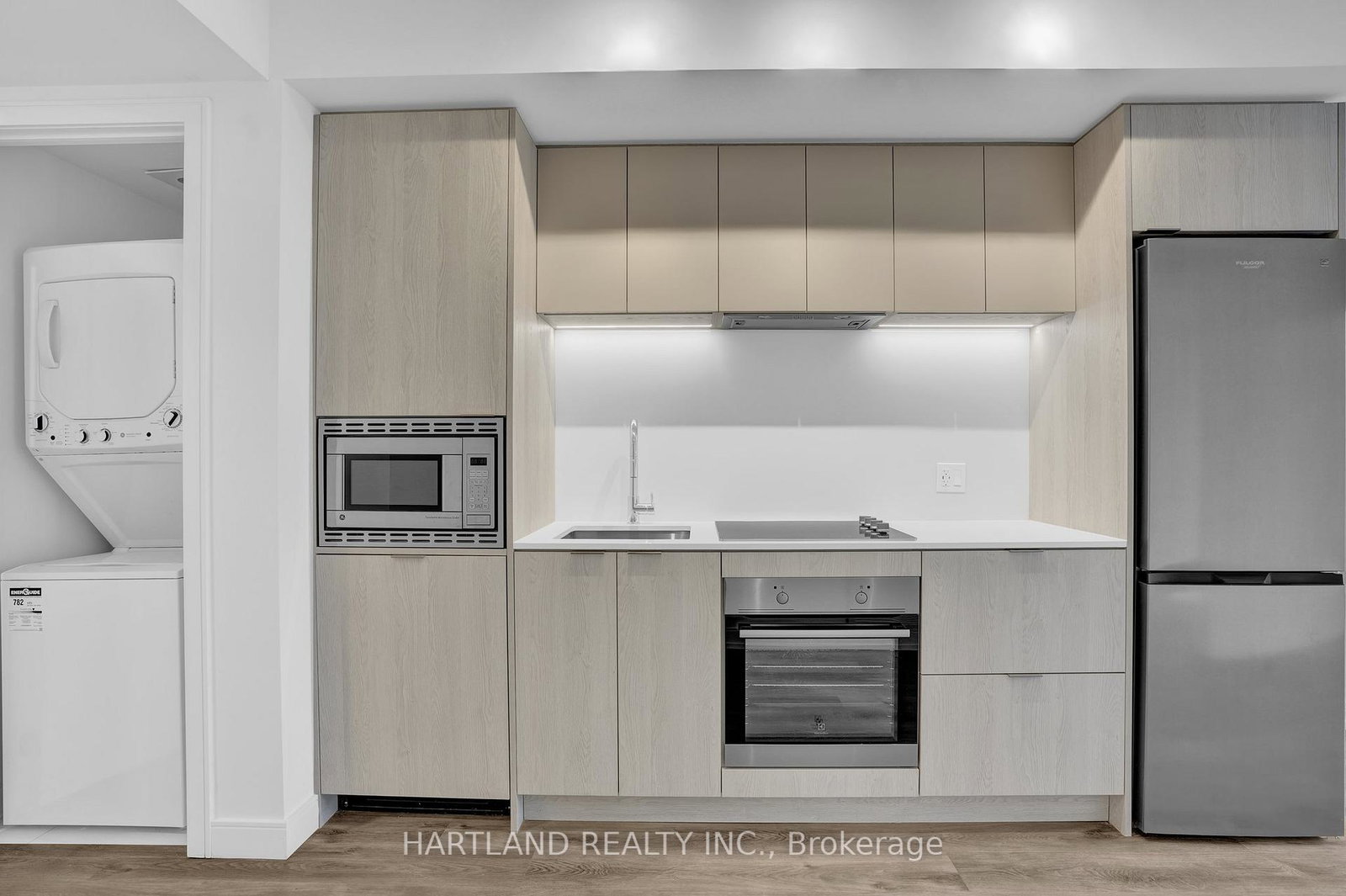 1-jarvis-street-hamilton-ontario-x13855678