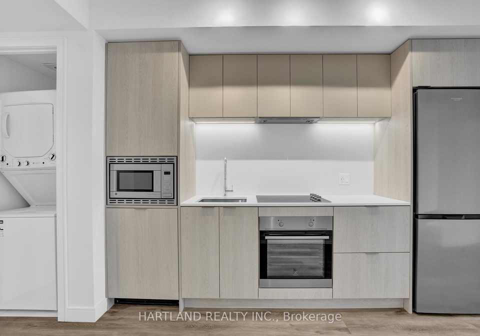 1-jarvis-street-hamilton-ontario-x13855678