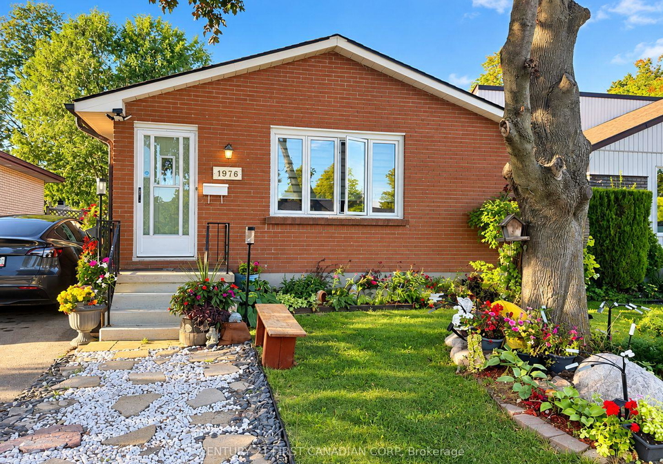 1976-royal-crescent-london-east-ontario-x13855772