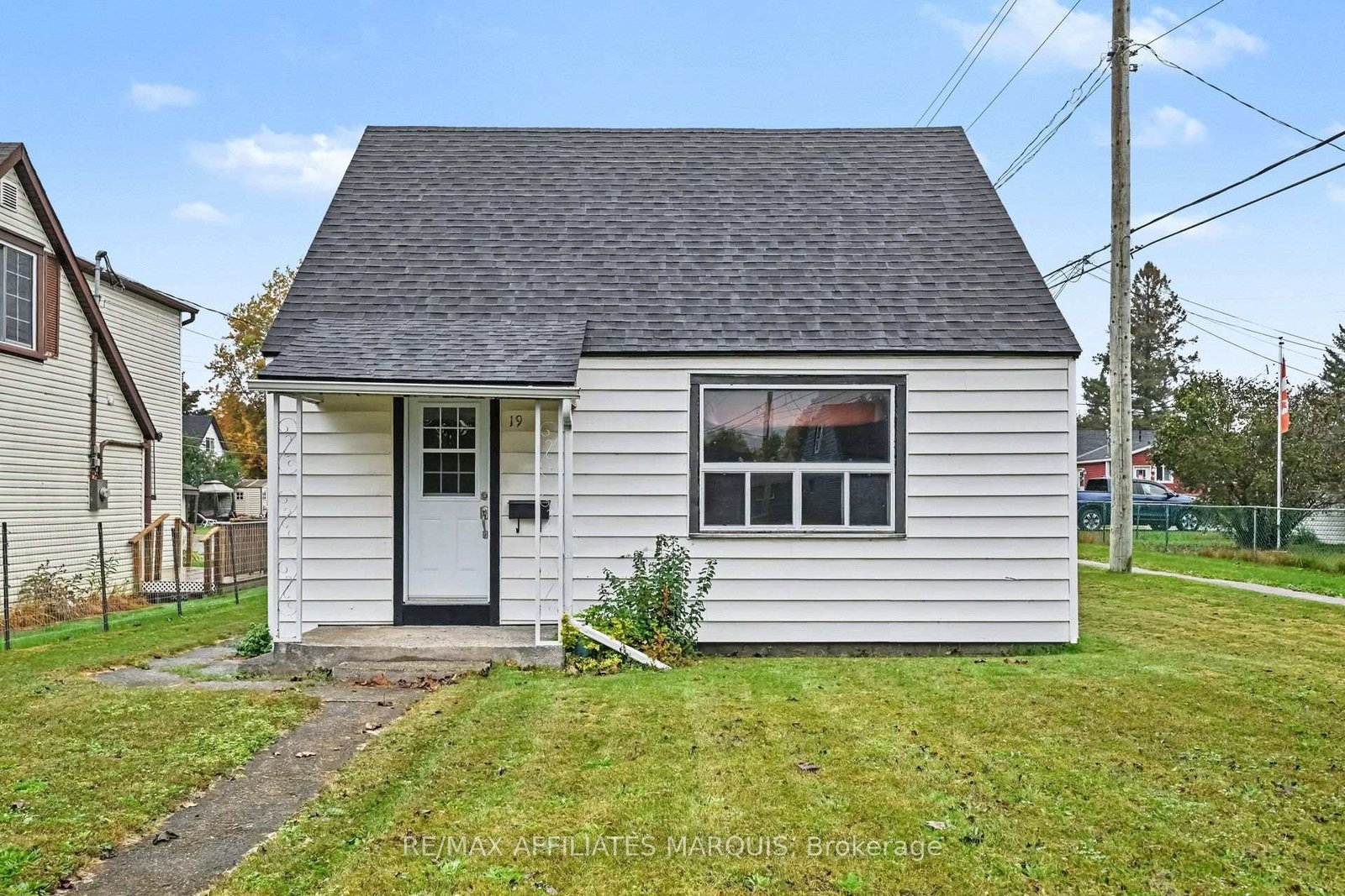 19-churchill-crescent-smiths-falls-ontario-x13855826