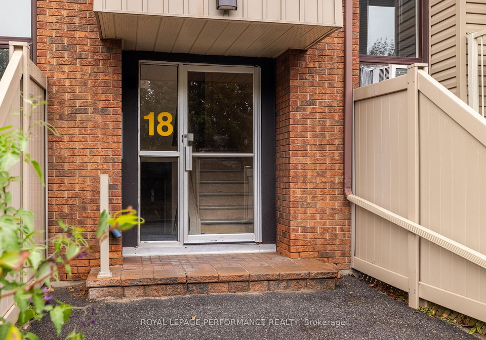 18-sweetbriar-circle-ottawa-ontario-x13856076