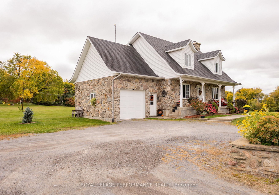 1327-county-road-34-north-glengarry-ontario-x13856236