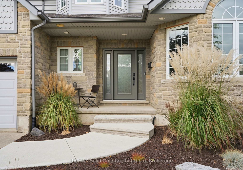 30-vanevery-way-stratford-ontario-x13856296