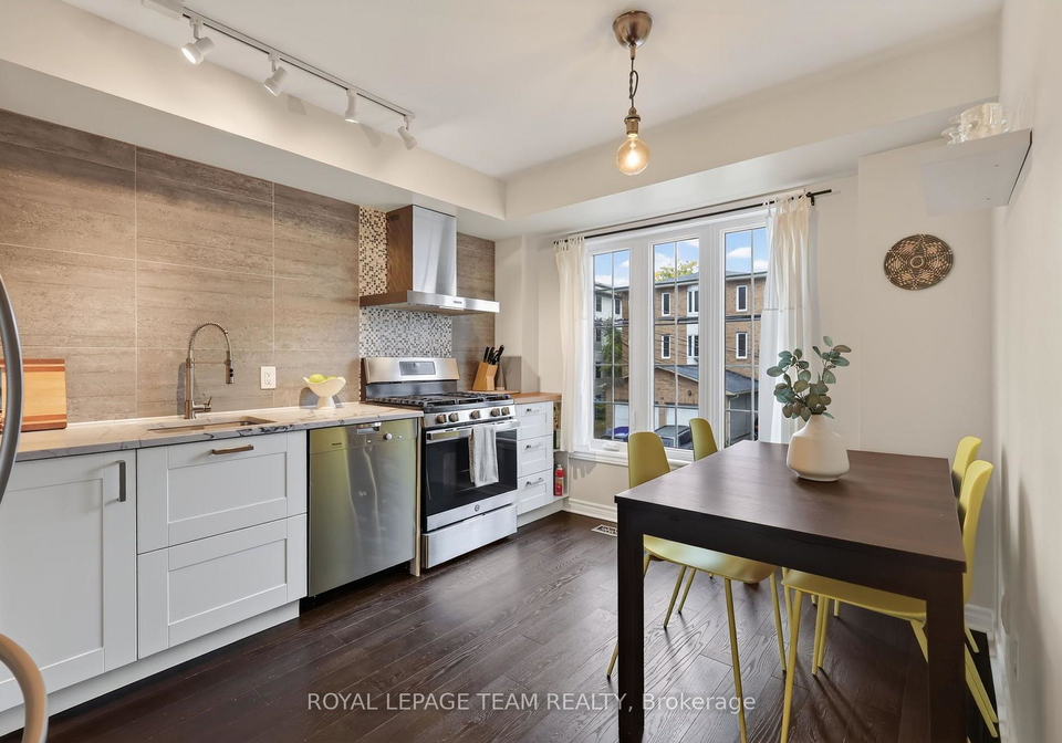 13-robinson-avenue-ottawa-ontario-x13856300