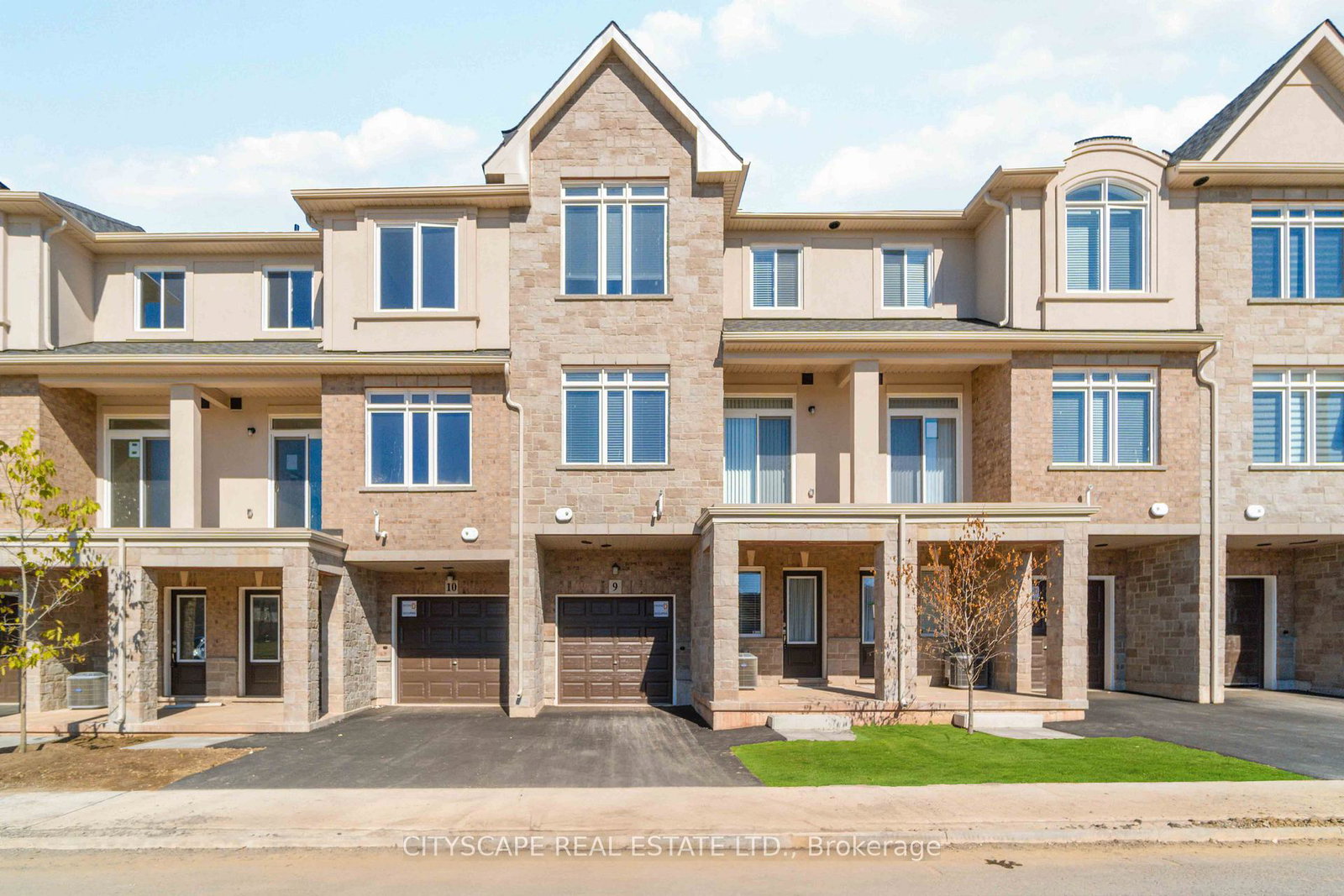 40-zinfandel-drive-hamilton-ontario-x13856464