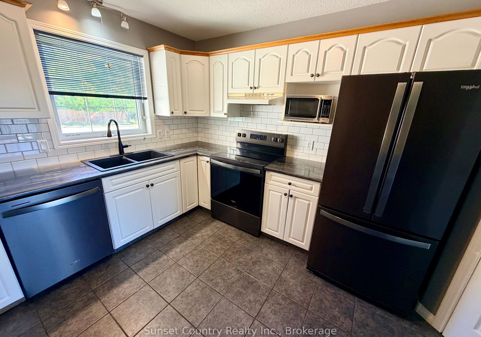 86-mcmillan-avenue-dryden-ontario-x13856466