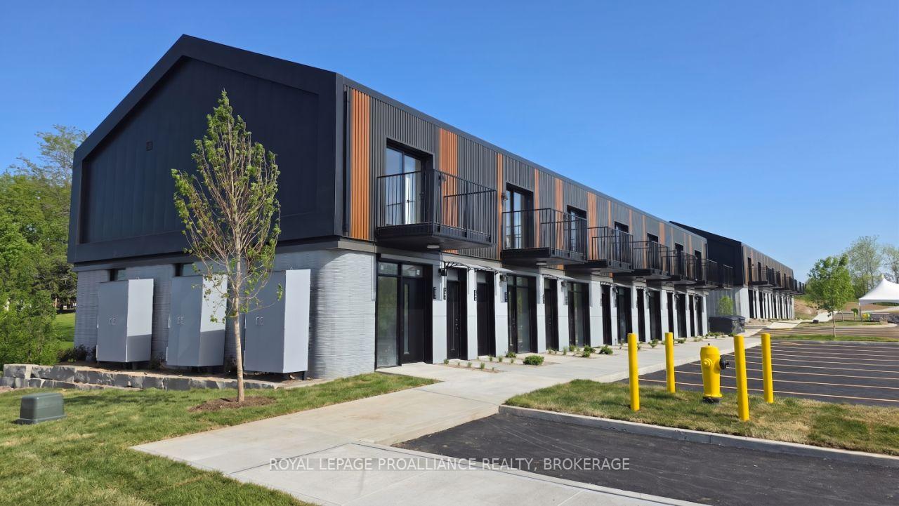 425-fourth-street-gananoque-ontario-x13856596