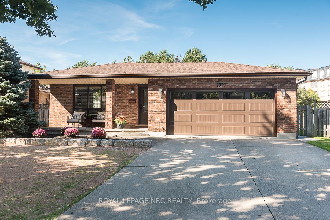 7979-oakridge-drive-niagara-falls-ontario-x13856656