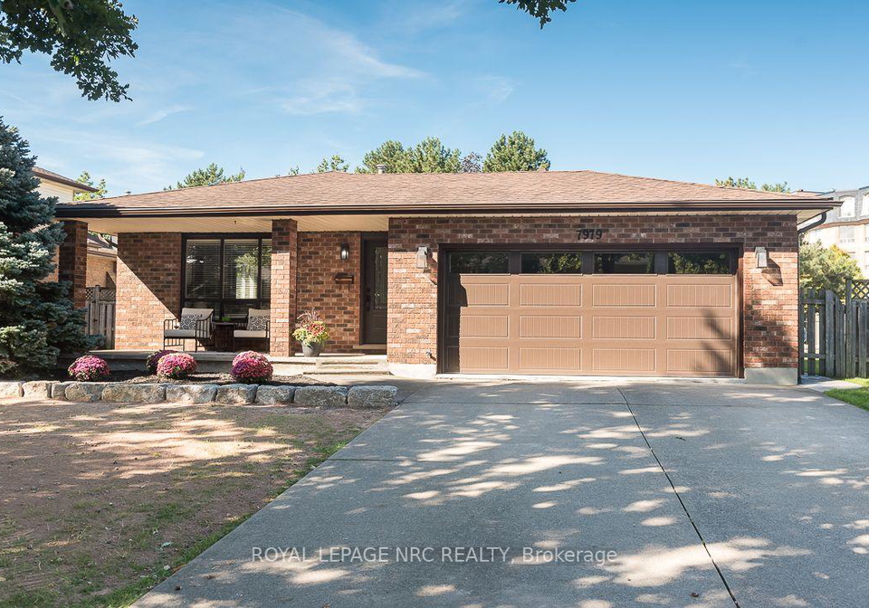 7979-oakridge-drive-niagara-falls-ontario-x13856656