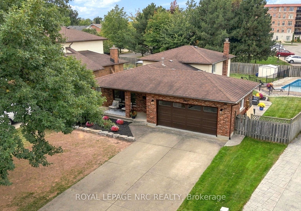 7979-oakridge-drive-niagara-falls-ontario-x13856656