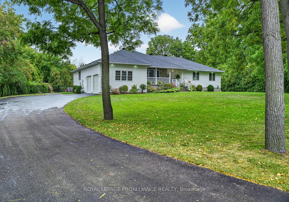 1294-county-road-2-e-augusta-ontario-x13856664