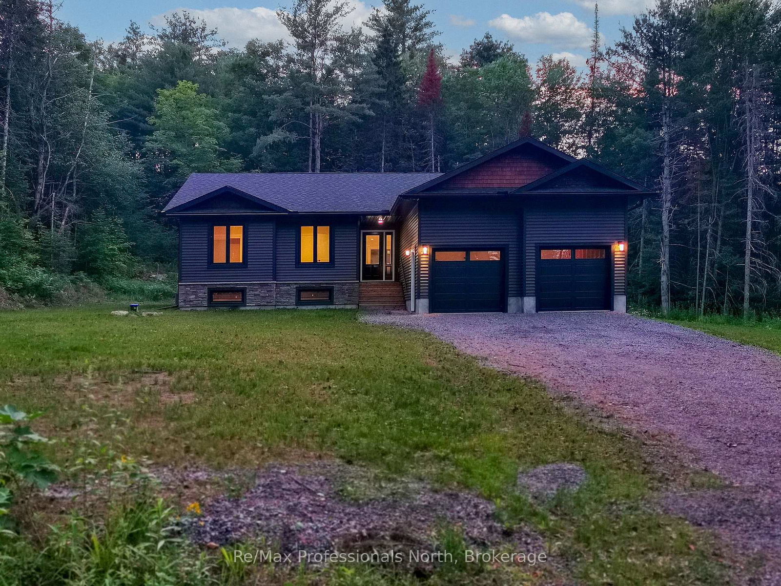 260-stephenson-2-road-w-huntsville-ontario-x13856936