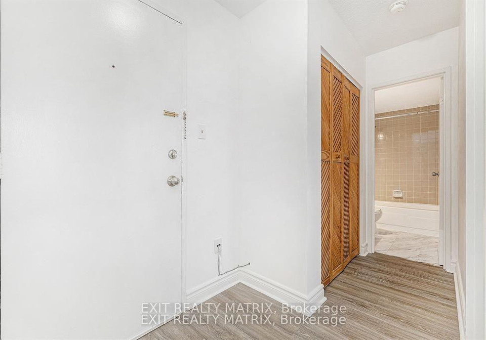 2041-arrowsmith-drive-ottawa-ontario-x13857136