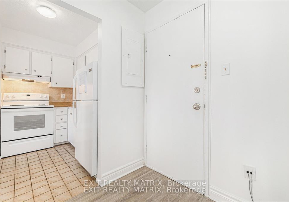 2041-arrowsmith-drive-ottawa-ontario-x13857136