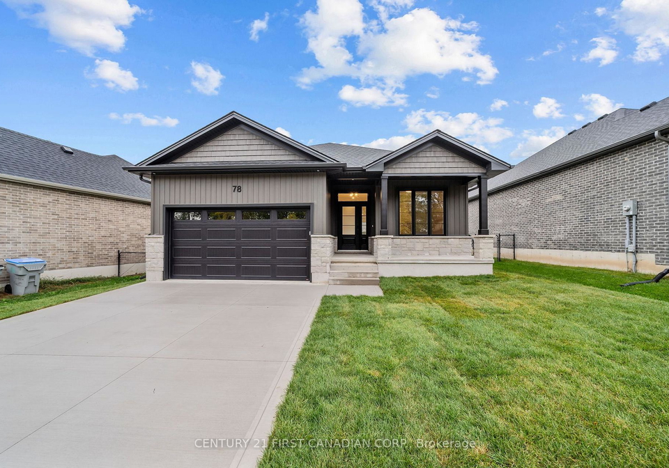 78-queen-street-north-middlesex-ontario-x13857154