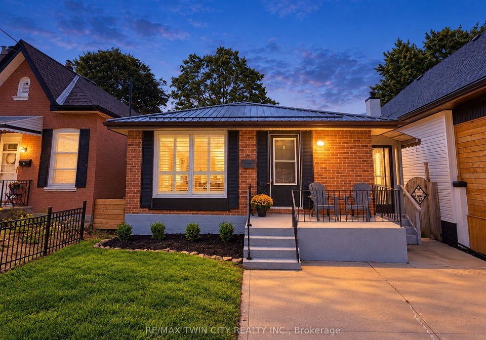 16-burwell-street-brantford-ontario-x13857602
