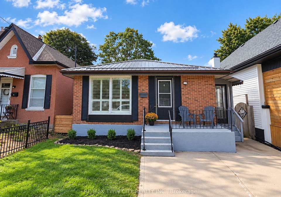 16-burwell-street-brantford-ontario-x13857602
