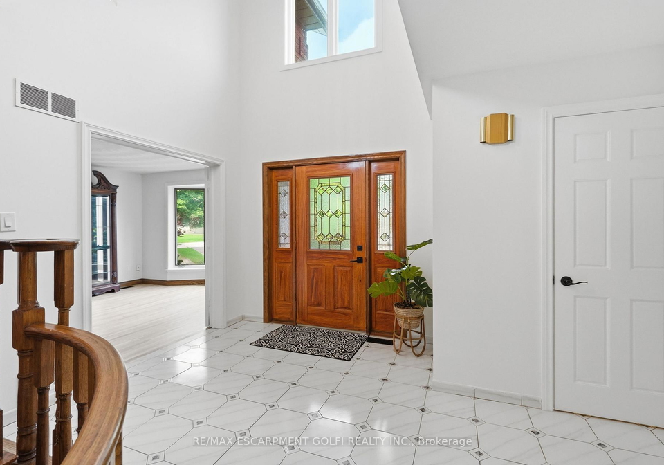 42-fox-run-brantford-ontario-x13857724