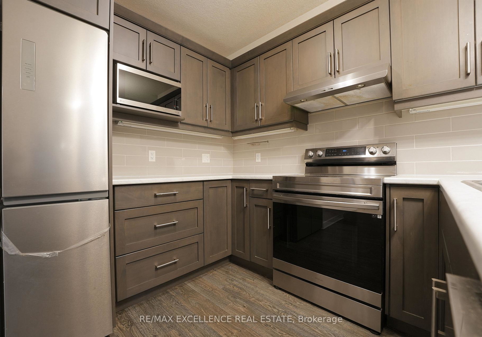 18-weir-crescent-st-thomas-ontario-x13857892