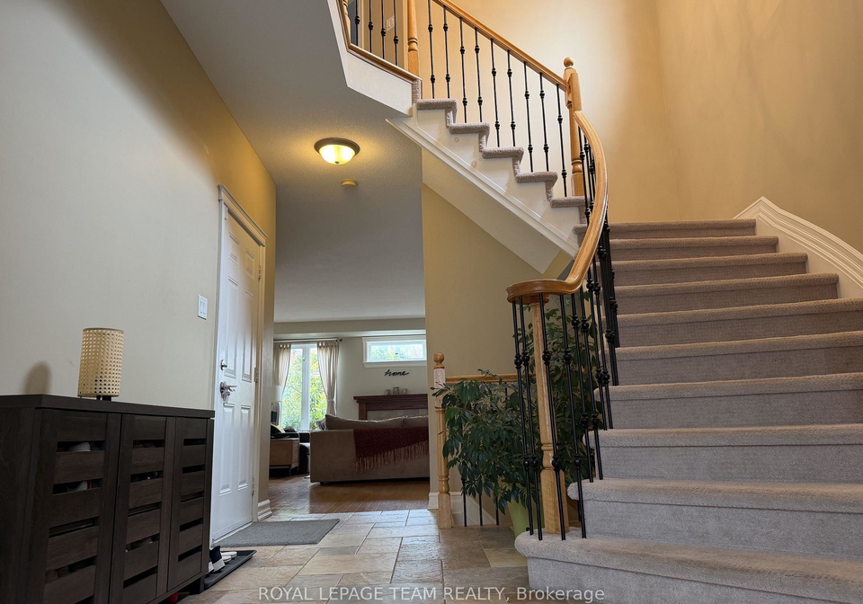 251-tofino-private-kanata-ontario-x13858066