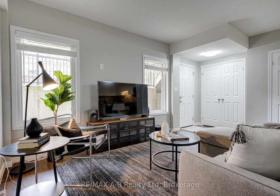 242-rachel-crescent-kitchener-ontario-x13858694